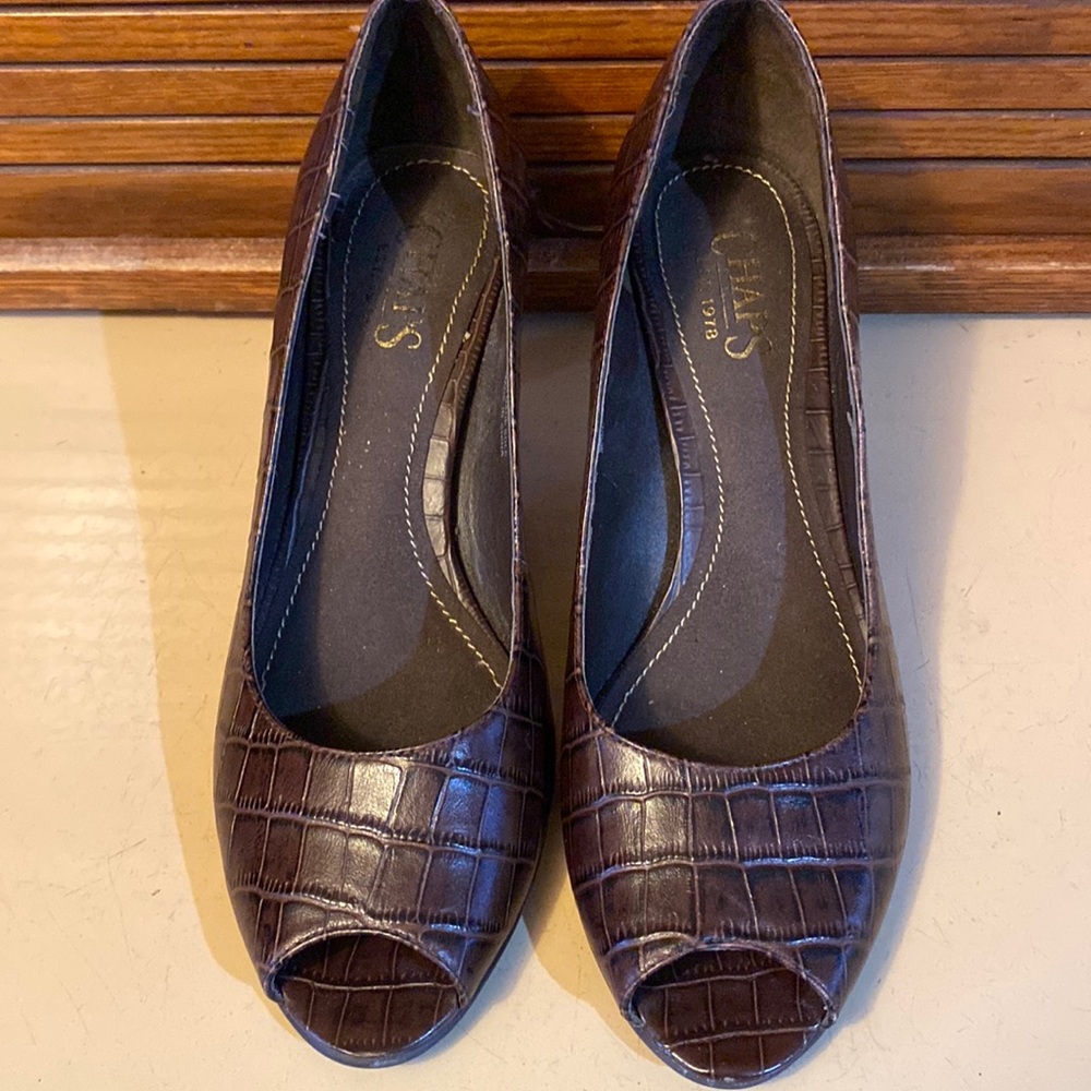 Chaps Peep Toe Crocodile Addney Peep Toe